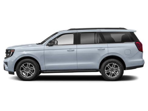 Used 2025 Ford Expedition Active AWD/4WD image 6