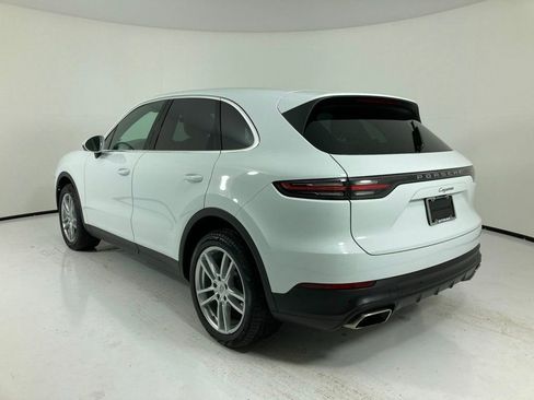 Certified 2023 Porsche Cayenne AWD/4WD image 3