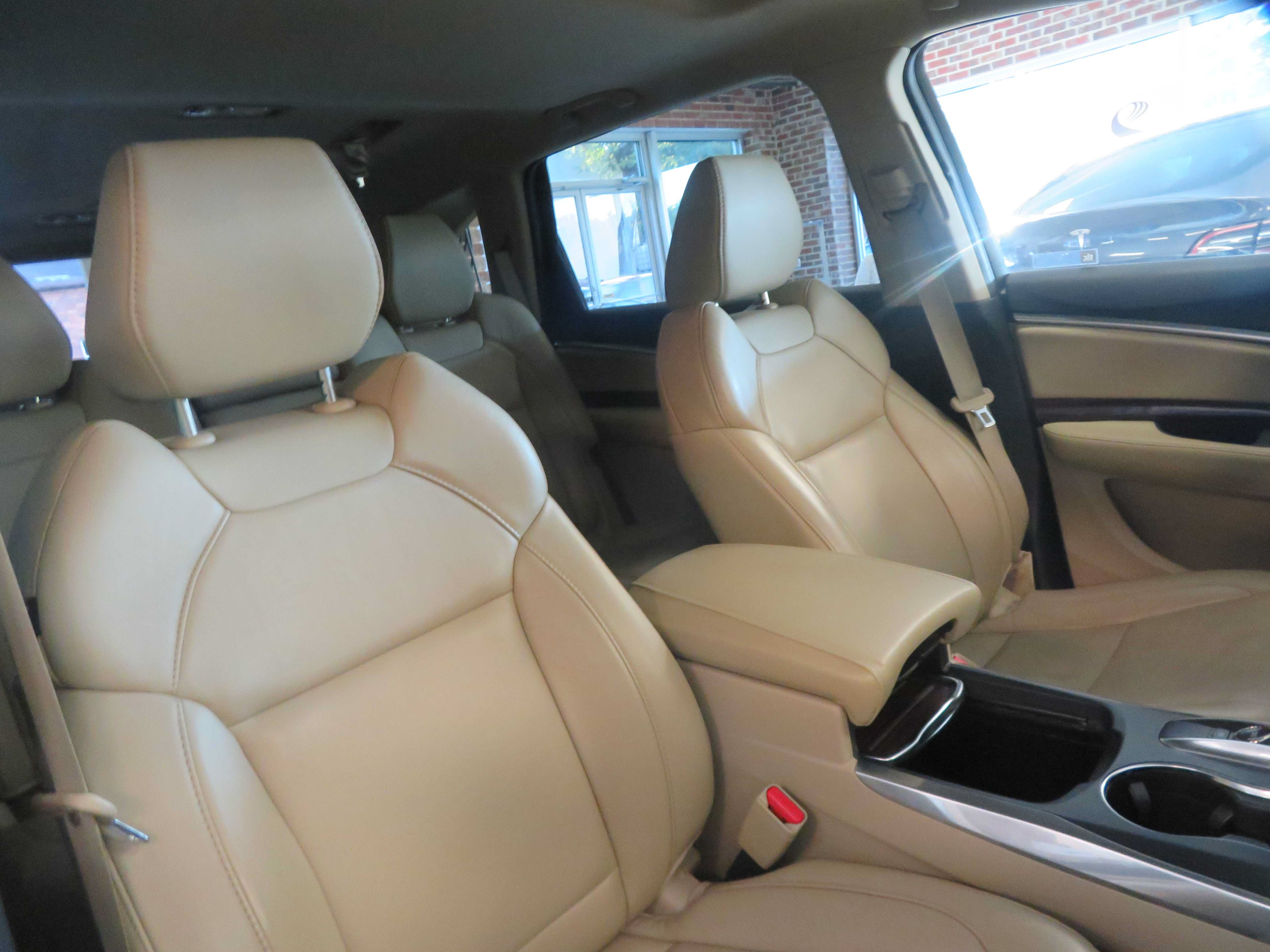 Used 2016 Acura MDX w/ Technology Package AWD/4WD image 33