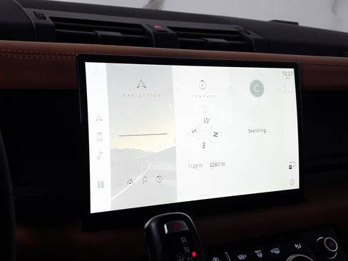 Used 2023 Land Rover Defender 110 V8 image 28