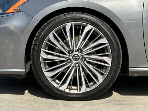 Used 2023 Nissan Altima 2.5 SL FWD image 24