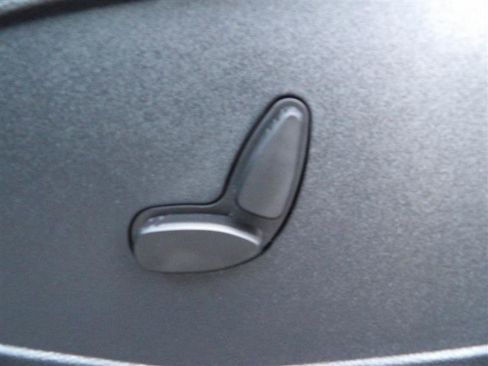 Used 2022 Ford Transit Connect XLT image 23