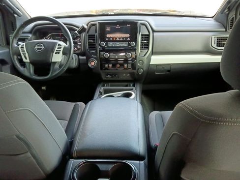 Used 2024 Nissan Titan SV RWD image 20