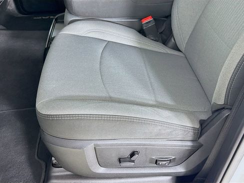 Used 2024 RAM 3500 Big Horn image 19