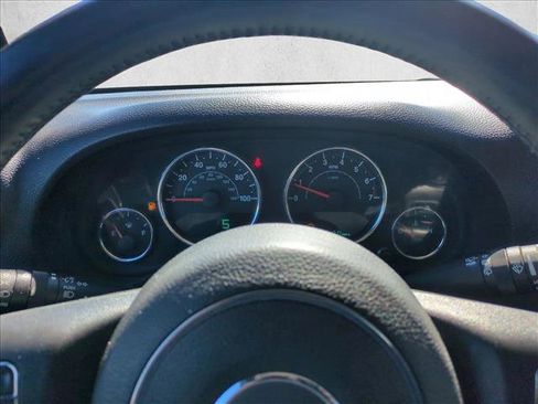 Used 2013 Jeep Wrangler Rubicon w/ PWR Convenience Group image 11