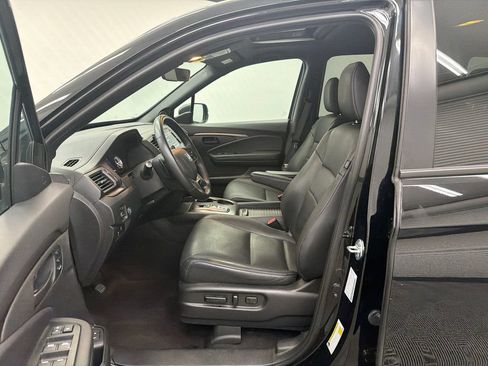 Used 2023 Honda Passport EX-L image 9