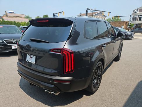 Used 2020 Kia Telluride SX w/ Towing Package FWD image 7