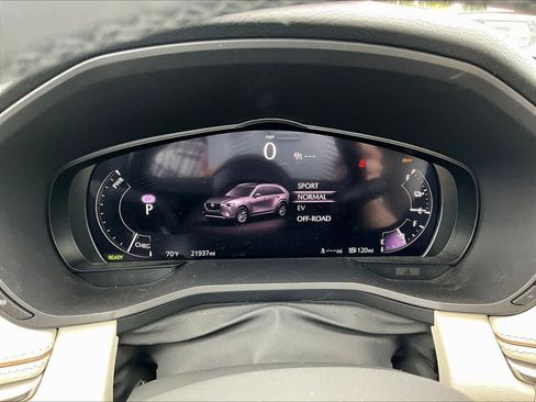 Used 2024 MAZDA CX-90 Plug-In Hybrid w/ Premium Plus AWD/4WD image 17