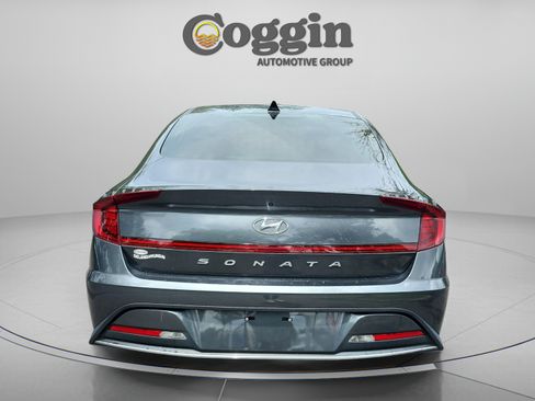 Used 2023 Hyundai Sonata SE w/ Preferred Accessory Package FWD image 4