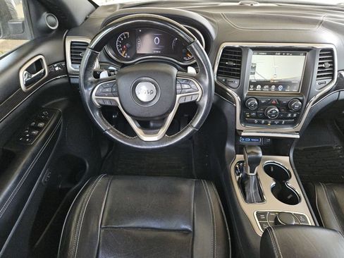 Used 2016 Jeep Grand Cherokee Overland AWD/4WD image 10