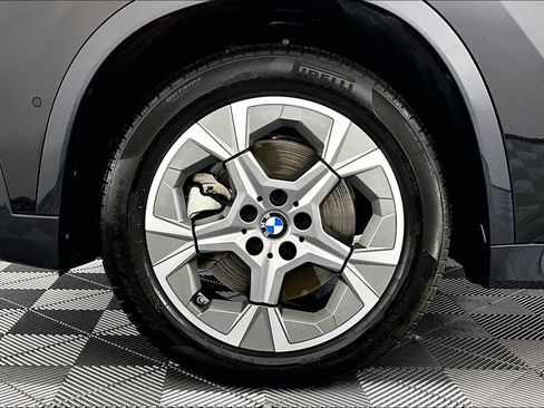 Used 2025 BMW X1 xDrive28i AWD/4WD image 8