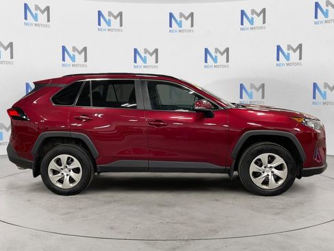 Used 2019 Toyota RAV4 LE w/ All Weather Liner Package AWD/4WD image 6