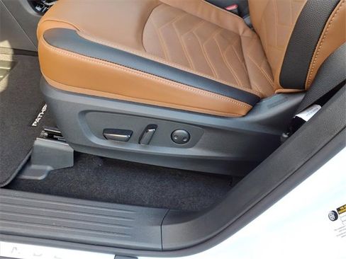 New 2025 Nissan Pathfinder Platinum w/ Cargo Package image 6