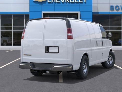 New 2026 Chevrolet Express 2500 Work Van image 4