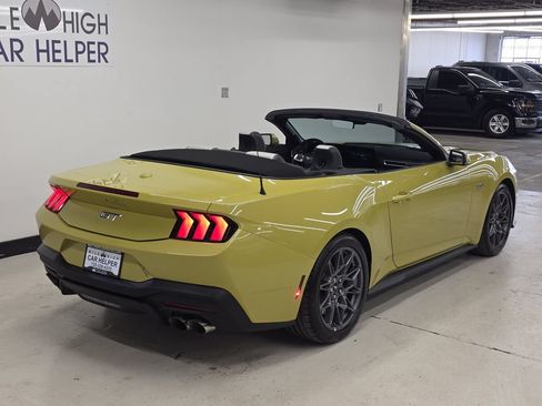 Used 2025 Ford Mustang GT Premium w/ GT Performance Package RWD image 8