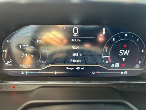 Used 2023 GMC Yukon AT4 w/ AT4 Premium Package AWD/4WD image 21
