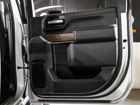 Used 2022 GMC Sierra 3500 Denali AWD/4WD image 38
