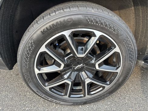 Certified 2023 Chevrolet Tahoe RST w/ Luxury Package AWD/4WD image 37