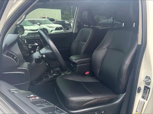 Used 2023 Toyota 4Runner TRD Off-Road Premium w/ Moonroof Package AWD/4WD image 25