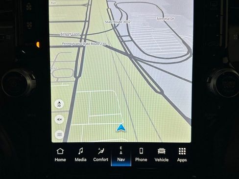 Used 2024 RAM 2500 Limited image 30