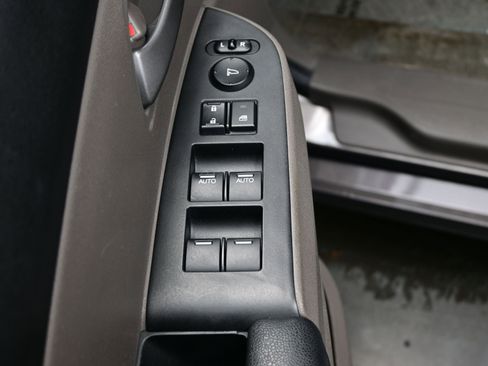 Used 2012 Honda Odyssey Touring image 10