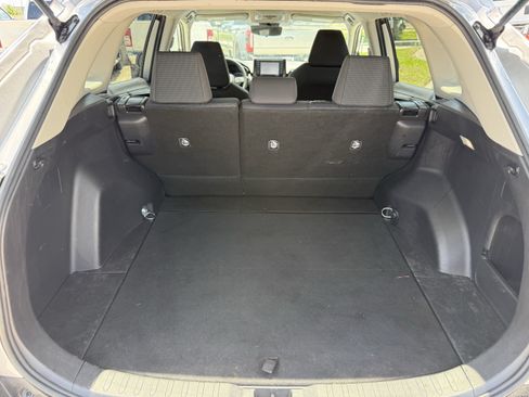 Used 2022 Toyota RAV4 LE FWD image 29