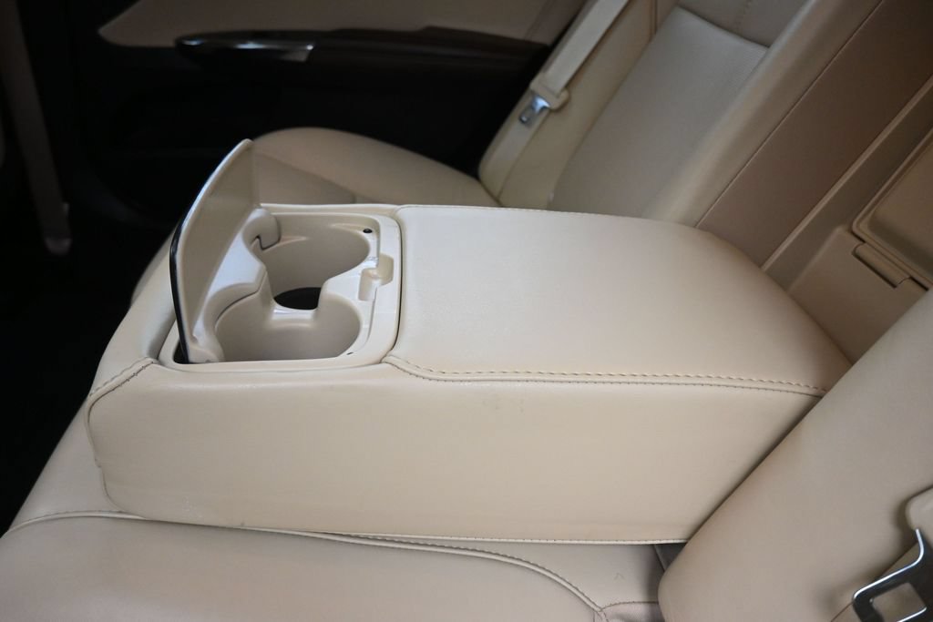 Used 2016 Toyota Avalon Limited w/ Toyota Safety Sense Package FWD image 35