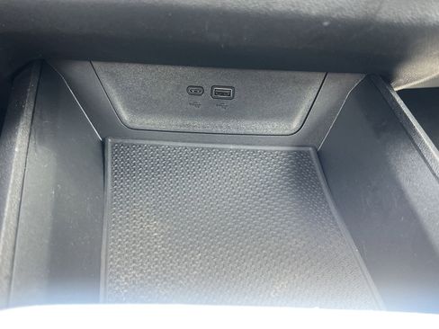 Used 2025 Chevrolet Equinox LT w/ Convenience Package II FWD image 6