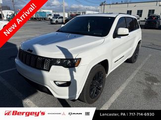 Used 2020 Jeep Grand Cherokee Altitude video 1