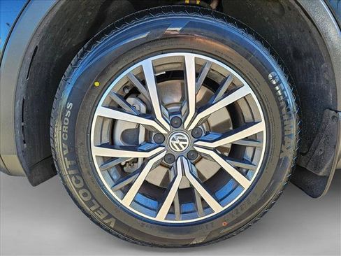 Used 2021 Volkswagen Tiguan S image 22