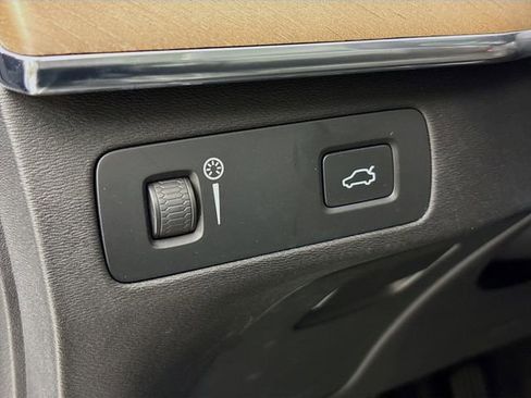 Used 2016 Volvo XC90 T6 Inscription image 11