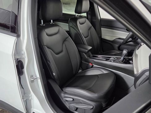 New 2026 Jeep Compass Limited image 34