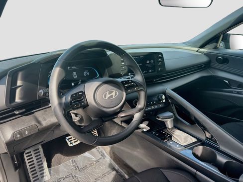 Used 2026 Hyundai Elantra SEL Sport Premium FWD image 7