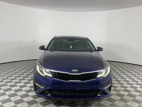 Used 2019 Kia Optima S FWD image 2