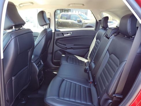 Used 2024 Ford Edge SEL w/ Convenience Package image 29
