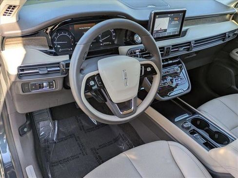 Used 2020 Lincoln Corsair Reserve image 10