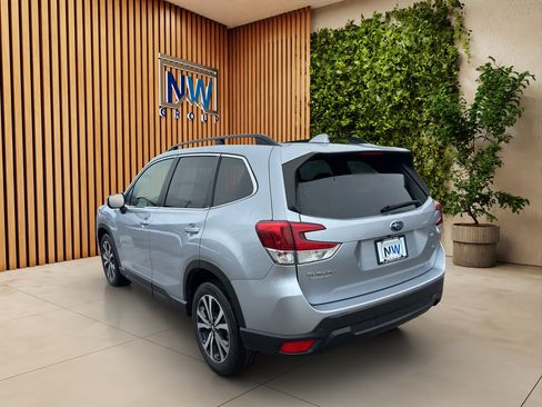 Used 2020 Subaru Forester Limited w/ Popular Package #3 AWD/4WD image 31