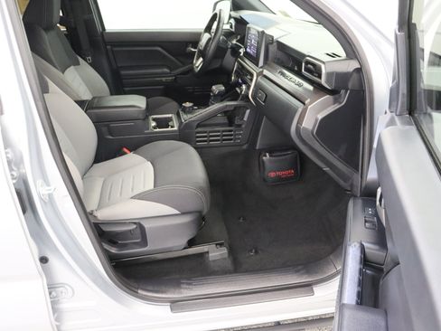 Used 2024 Toyota Tacoma TRD Off-Road AWD/4WD image 36