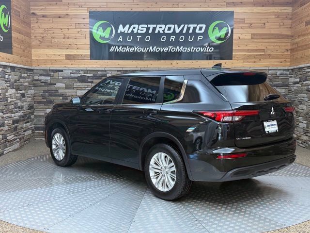 Used 2022 Mitsubishi Outlander ES AWD/4WD image 7