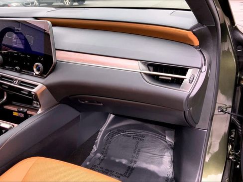 Used 2025 Lexus RX 350h image 19