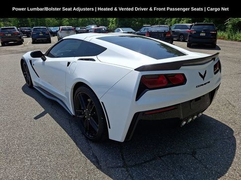 Used 2018 Chevrolet Corvette Stingray Coupe RWD image 5