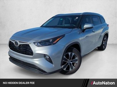 Used 2023 Toyota Highlander XLE
