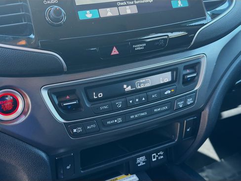 Used 2021 Honda Pilot Special Edition image 14