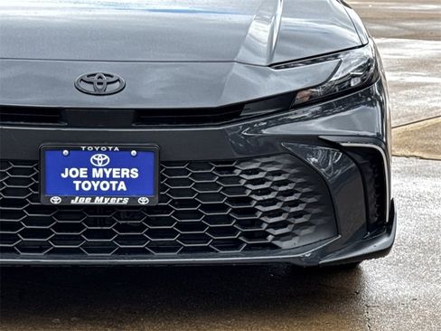 New 2026 Toyota Camry SE image 4