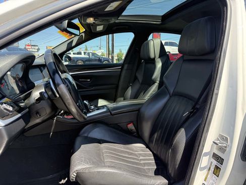 Used 2013 BMW M5 RWD image 11