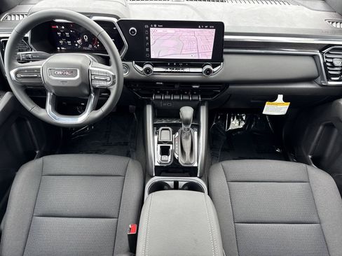 New 2026 GMC Canyon Elevation w/ LPO, Black Badging Package RWD image 7