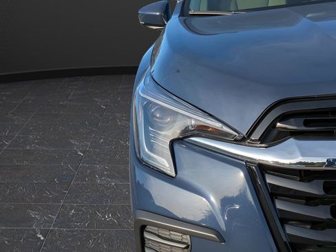 Certified 2025 Subaru Ascent Premium AWD/4WD image 9