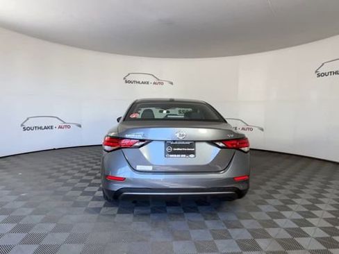Certified 2022 Nissan Sentra SV FWD image 7