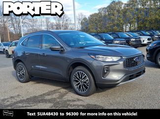 New 2025 Ford Escape SE w/ Class II Trailer Tow Package video 1