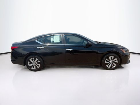 Used 2023 Nissan Altima 2.5 S FWD image 10